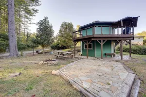 Image of Unique West Jefferson Home with Fire Pit and Grill!