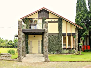 Image of De Villa Istana Bunga Lembang by YourHome