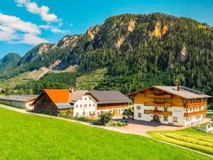 Image of Apartment With ski Room and Sauna in Radstadt