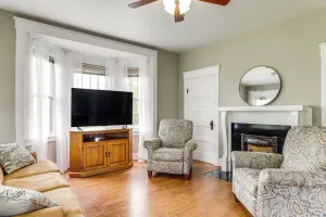 Image of 6 Mi to Rabbit Hash: Rural Home w/ 2 Porches