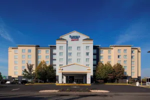 Image of Fairfield Inn & Suites by Marriott Newark Liberty International Airport