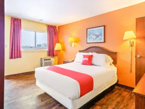 Image of OYO Hotel Downtown Peoria I-74