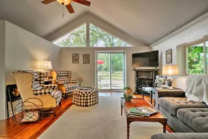 Image of Ottawa Lake Home with BBQ and Patio, 15 Mi to Toledo