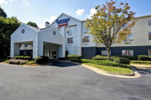 Image of Fairfield Inn & Suites by Marriott Atlanta Kennesaw