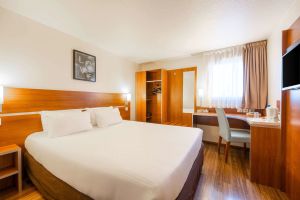 Image of Comfort Hotel Aeroport Lyon St Exupery