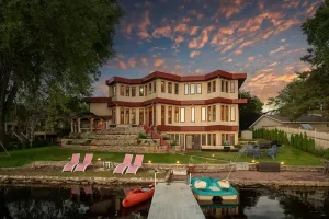 Image of Minnesota Lakehouse Retreat