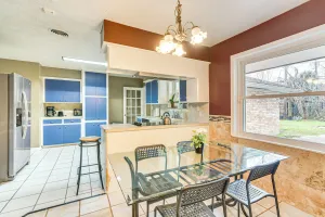 Image of 12 Mi to Dtwn Houston: Peaceful Home w/ Yard!