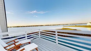 Image of Fantastic Lagoon Views, Steps to the Beach