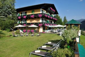 Image of eva,GARDEN