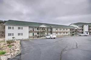 Image of Spacious Lakefront Condo with Views in Camdenton!