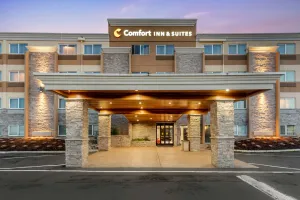 Image of Comfort Inn & Suites Tigard near Washington Square