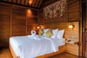 Image of Devani Resort Sidemen