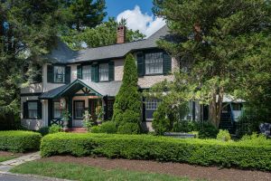 Image of Pinecrest Bed & Breakfast