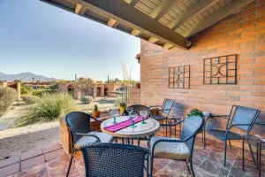 Image of Close to Golf: Mtn-view Townhome in Green Valley