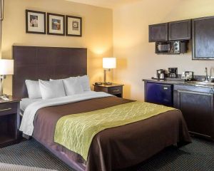 Image of Quality Inn Tulsa-Downtown West