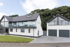 Image of The Wee Glasshouse - Stunning Views of Dalgety Bay