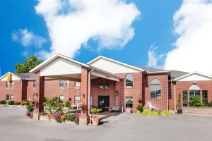 Image of Super 8 by Wyndham Pine Bluff