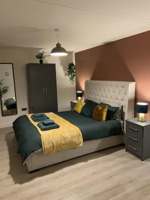 Image of Stunning 2 bed with outside balcony, super king beds and 75’’ TV!