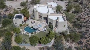 Image of Casa Carefree 3 Bedroom Home by RedAwning