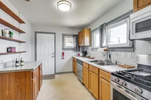 Image of 3 Mi to Riverwalk: Mountain-view Pueblo Home!