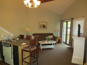 Image of 103 Pointes North Inn