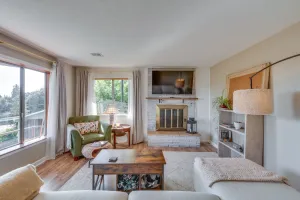 Image of Chic Columbia City Vacation Rental w/ Kayaks!