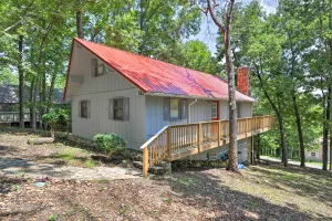 Image of Beautiful Home with Mountain-View Deck and Smart TV