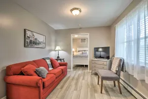 Image of Centrally Located South Hill Apartment with Smart TV