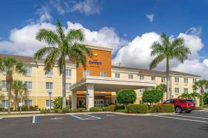 Image of Comfort Suites Sarasota-Siesta Key