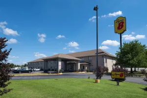 Image of Super 8 by Wyndham Kokomo