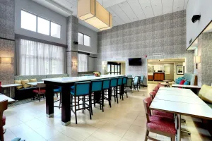 Image of Hampton Inn & Suites Parsippany/North