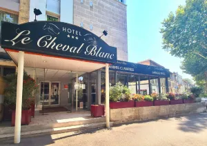 Image of Le Cheval Blanc