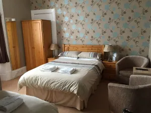 Image of Heidl Guest House partner with Grampian Hotel