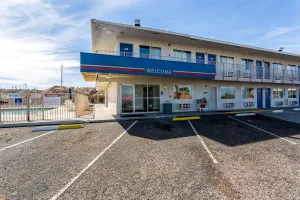 Image of Motel 6-Needles, CA