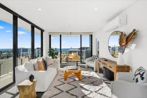 Image of Wollongong CBD Ocean View Apartment