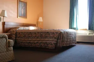 Image of State Line Inn