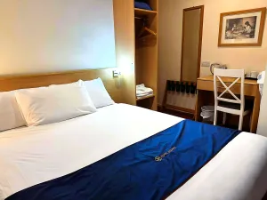 Image of Royal Square Hotel - NEC & Birmingham Airport