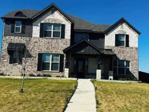 Image of Spacious 2Br w/ Fireplace - Sleeps 4 - Bbq - Lake