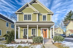 Image of Stunning House with Deck, Game Room and Home Gym!