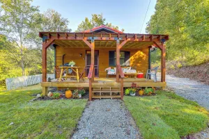 Image of Near Fishing & Hiking: Ozark Getaway!