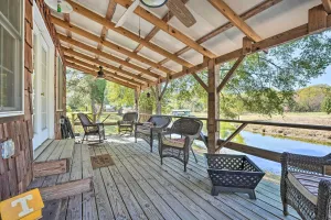 Image of Idyllic Cabin with Fire Pit, Kayak On-Site!