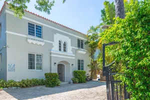 Image of L'Etoile Apartments Part of the Oasis Casita Collection