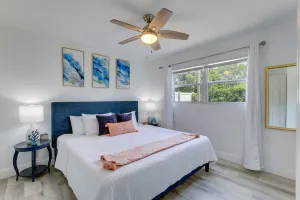 Image of Coastal Sarasota Condo Minutes to Beach!