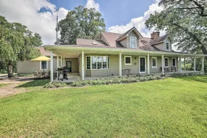 Image of Family-Friendly Retreat on Long Noble Lake!