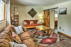 Image of Private La Pine Cabin Rental 30 Mi to Bend!