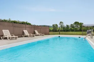 Image of Howard Johnson by Wyndham Chattanooga Lookout Mountain I-24