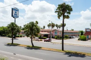 Image of University Inn & Suites Brownsville