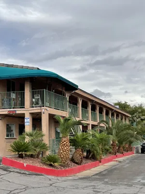 Image of Crown Motel