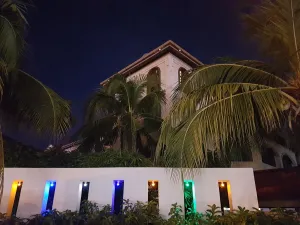 Image of D'Feringghi Hotel