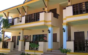 Image of Black & White Bungalows
